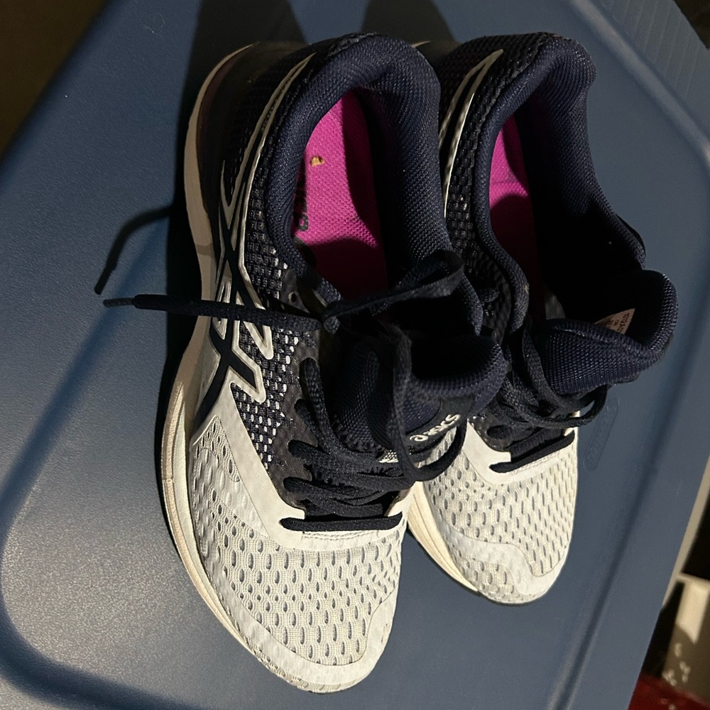 Ladies ASIC Runners